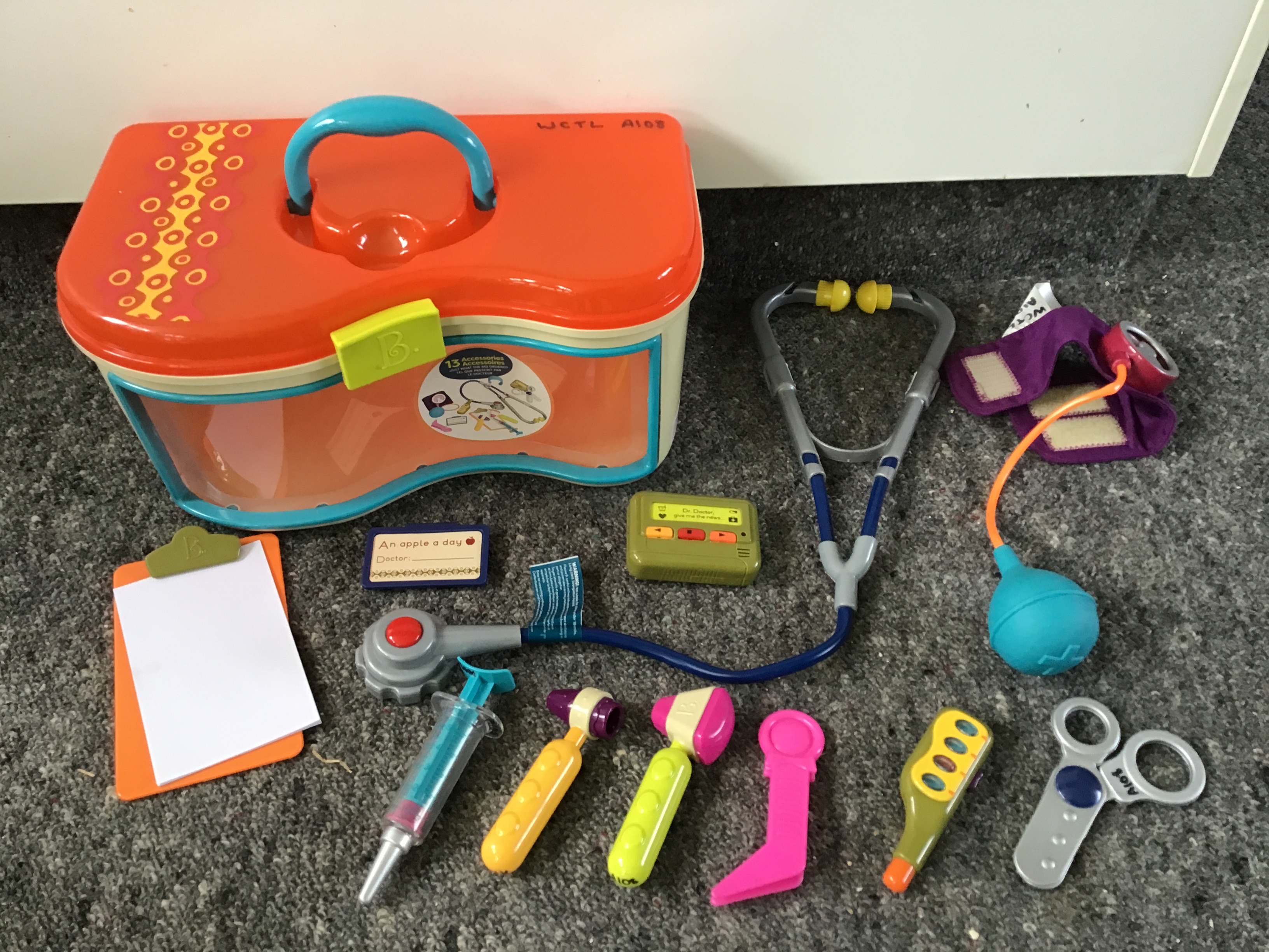 Wee MD Toy Doctor Kit